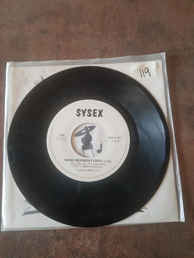 SYSEX : Vanki menneisyyden