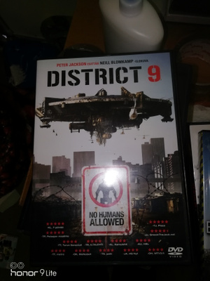 District 9