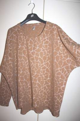 Pusero XL UUSI Soyaconsept kamelin beige