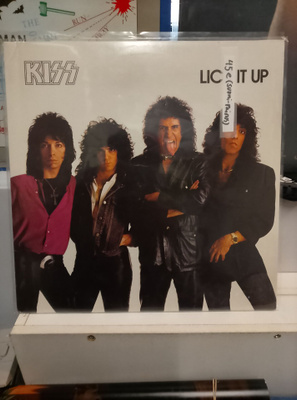 Kiss lick it up vinyyli
