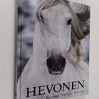 Elaine Walker : Hevonen : intohimo, kauneus, ylevyys, vah... - pikkukuva 1