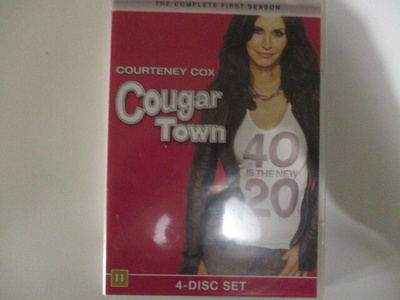 DVD COUGAR TOWN KAUSI 1