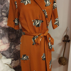 LINDEX upea kietaisumekko M-kokoiselle - pikkukuva 1