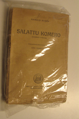 Harold Avery : Salattu komero