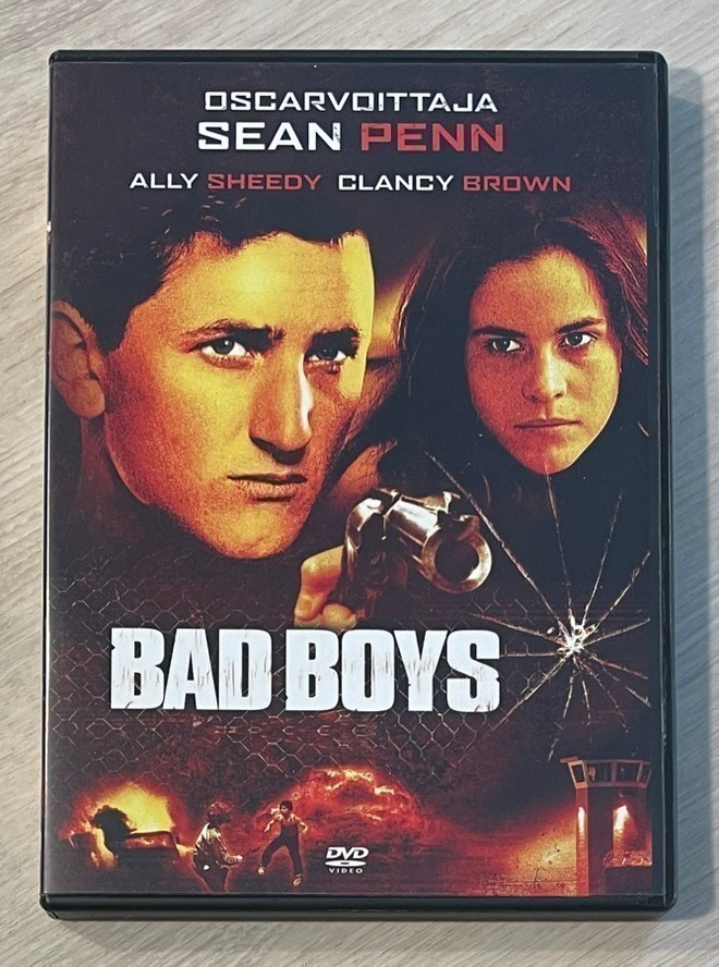 Bad Boys (1983) Sean Penn, Ally Sheedy, Esai Morales
