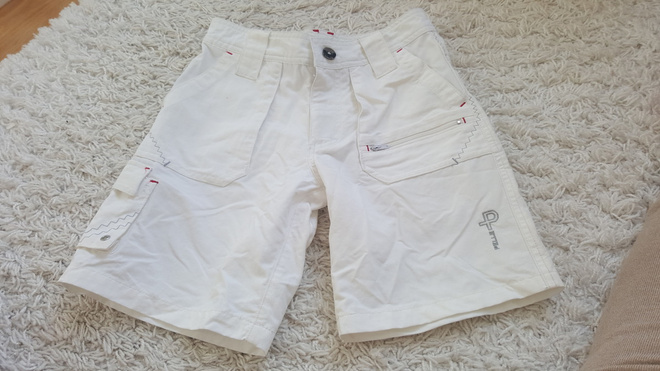 Pelle p shortsit koko  130cm