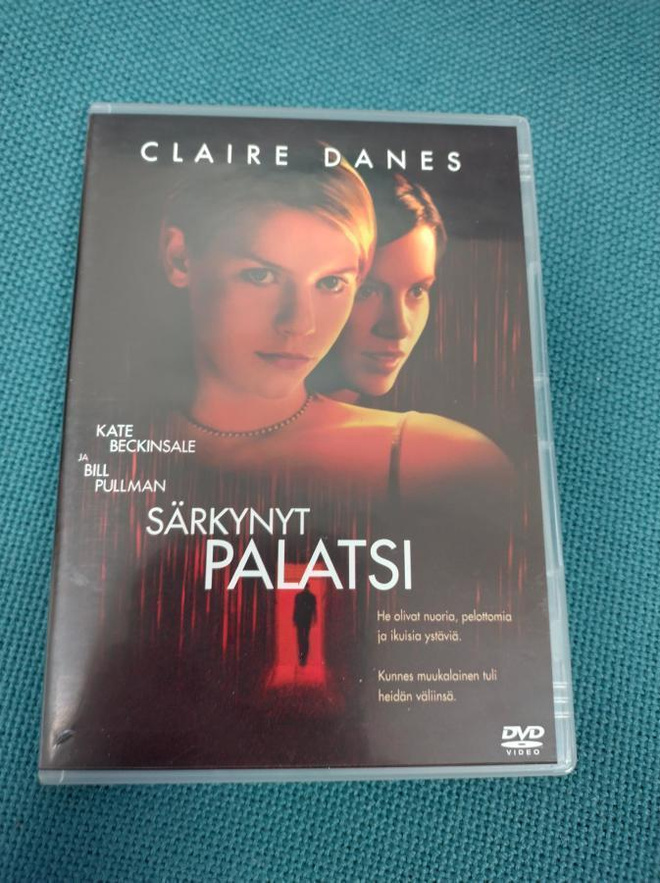 SÄRKYNYT PALATSI (Claire Danes) 1999***