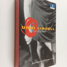 Unni Lindell : Ormbäraren - pikkukuva 1