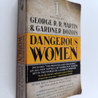 George R. R. Martin ym. : Dangerous Women 1 - pikkukuva 1