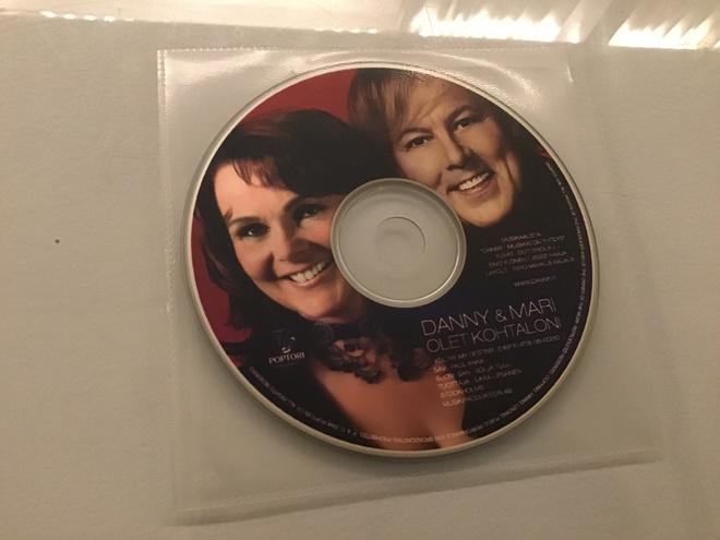 Danny & Mari . Olet kohtaloni CDS single