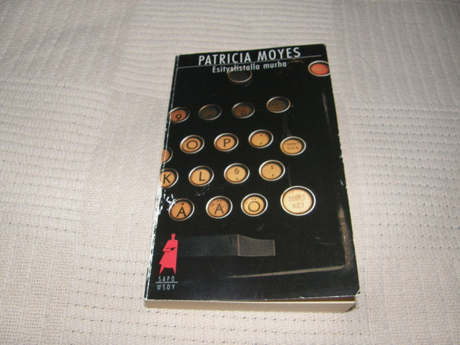 Patricia Moyes Esityslistalla murha   -pok