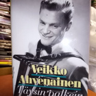 Veikko Ahvenainen : Täysin palkein ( SISOSTIKULU) SIGNED - pikkukuva 1