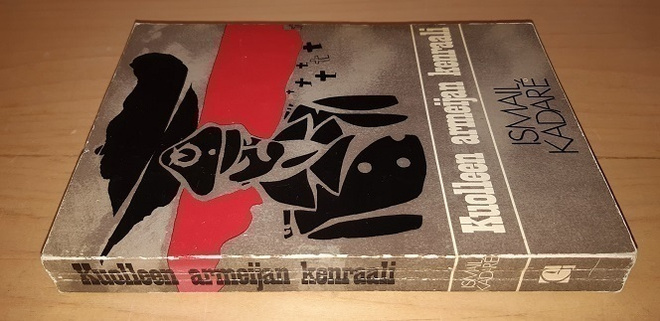 Kadare Ismail : Kuolleen armeijan kenraali