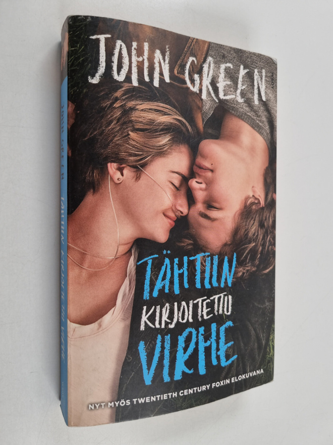 John Green : Tähtiin kirjoitettu virhe