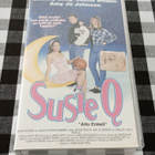 VHS SUSIE Q AITO ENKELI KOMEDIA - pikkukuva 1