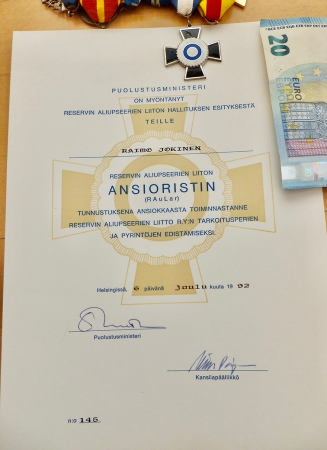 VANHA Reserviläisliitto Ansioristi+ Luovari Kenraali Nro 145