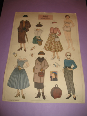 IIRIS VUONNA 1955 -PAPERINUKKE
