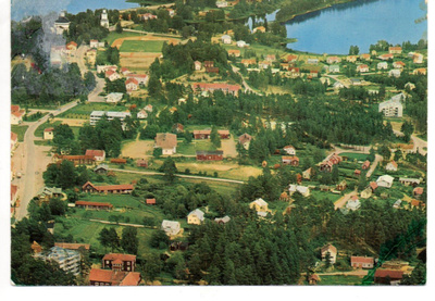 Saarijärvi: keskustaa ilmakuva (Tmi Karhumäki n:o 905, väri)