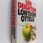 Len Deighton : Lontoon ottelu - pikkukuva 1