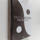 Pertti Araviita : Vastakohtien harmonia : romaani (signee... - pikkukuva 1