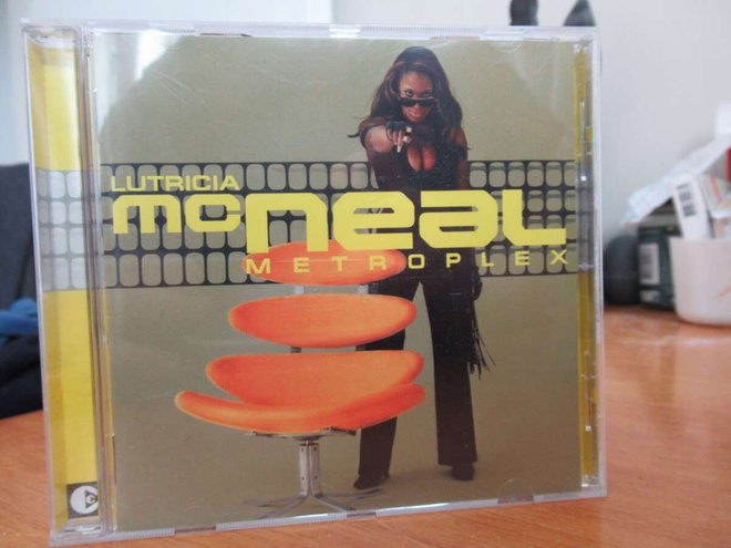 LUTRICI MCNEAL - METROPLEX CD