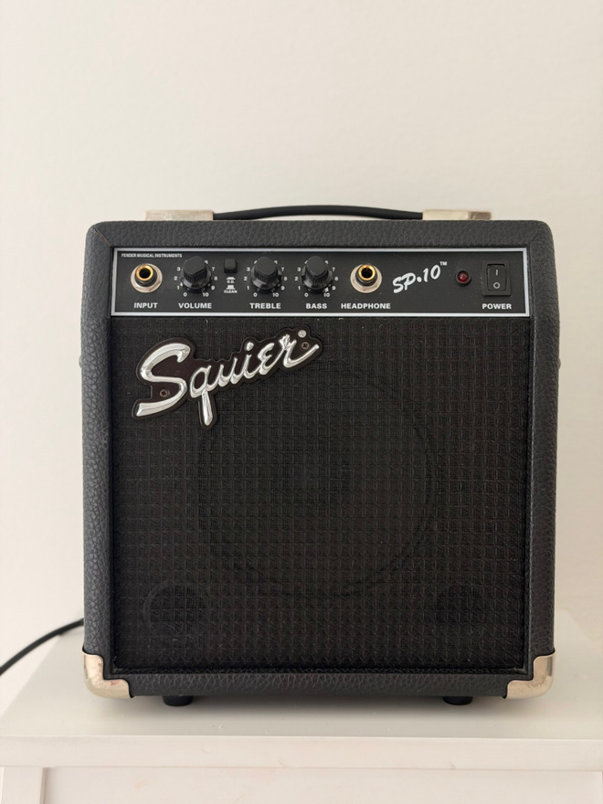 Squier SP-10 kitaravahvistin