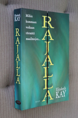 Elizabeth Kay : Rajalla ( 1.p. 2004 )
