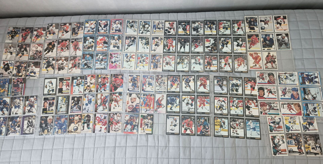 Jääkiekko keräilykortit 1990-luvulta