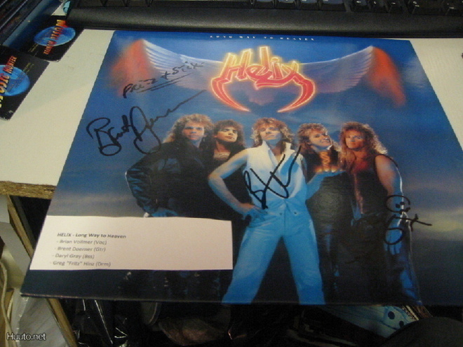 HELIX - LONG WAY TO HEAVEN LP NIMMAREILLA