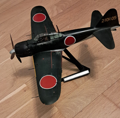 Mitsubishi A6M5 -hävittäjä (Zero)