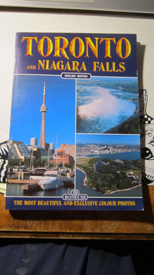 Toronto and Niagara Falls - English Edition 1996