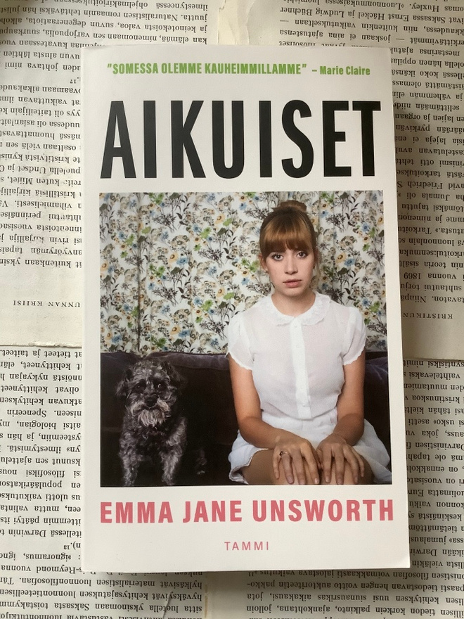 Emma Jane Unsworth - Aikuiset (pokkari)
