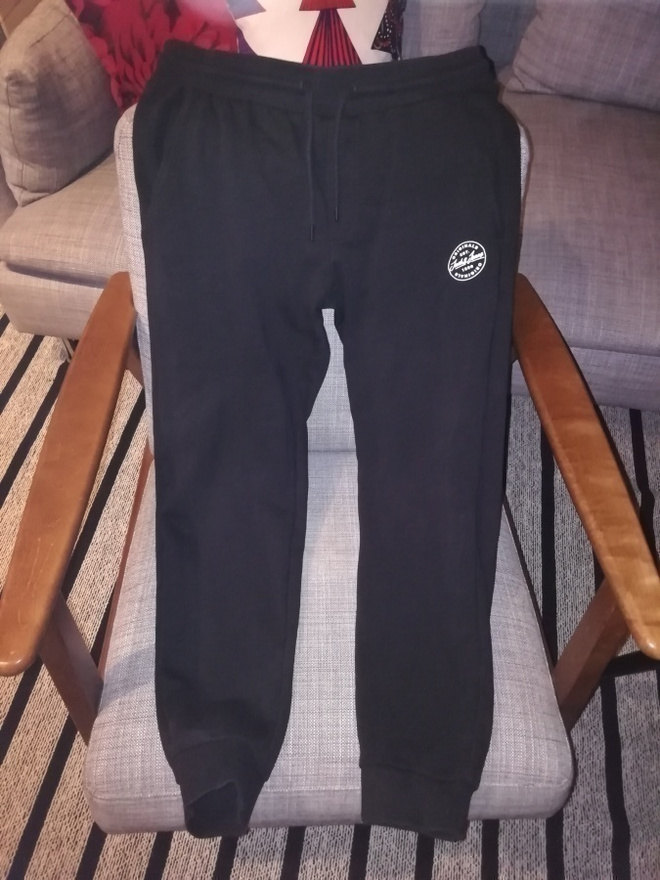 Jack & Jones mustat college housut kokoa L