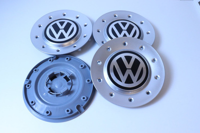 Volkswagen vannekeskiöt – 10 reikää, Kromi-hopea