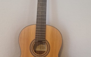 Kitara YAMAHA G-231 II M