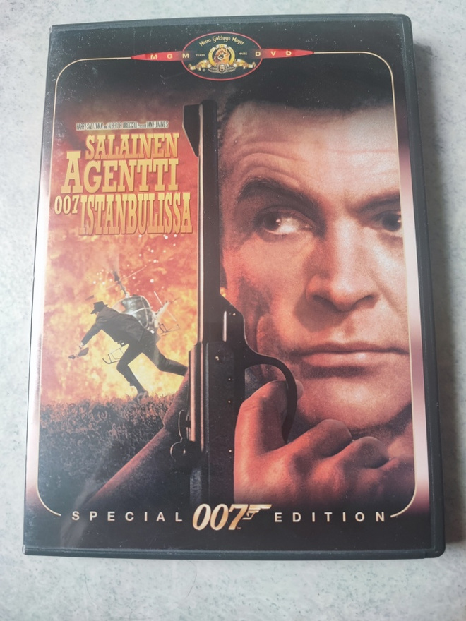 Salainen agentti 007 Istanbulissa Sean Connery