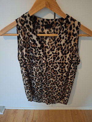 Gina Tricot toppi