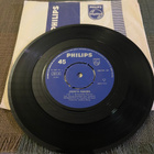 KIVIKASVOT: Juanita Banana * Viikatemies * FIN 1966 - pikkukuva 1