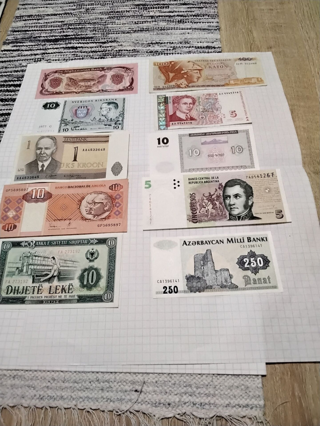Ulkolaisia seteleitä 10 kpl