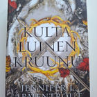 Armentrout, Jennifer L.: Veri ja tuhka 3: Kultaluinen kruunu - pikkukuva 2