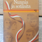 Iris Murdoch - Nunnia ja sotilaita (sid.) - pikkukuva 1