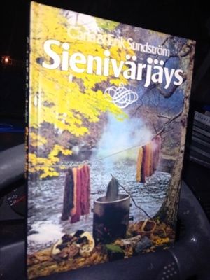 Sundström : Sienivärjäys ( SIS POSTIKULU  )