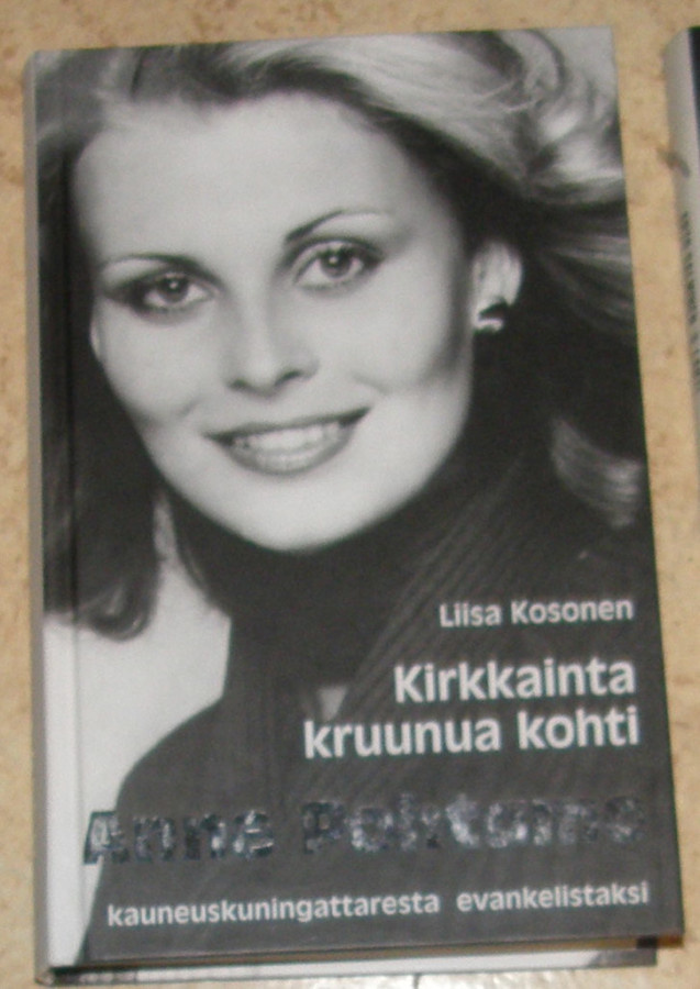 Kirkkainta kruunua kohti - Anne Pohtamo -  sid 2004