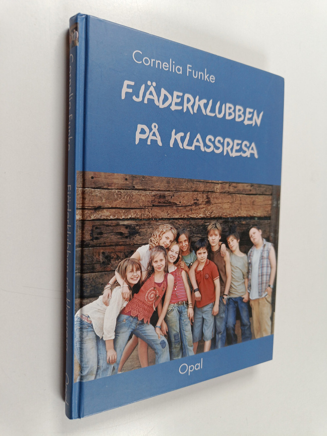 Cornelia Funke : Fjäderklubben på klassresa