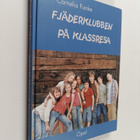 Cornelia Funke : Fjäderklubben på klassresa - pikkukuva 1