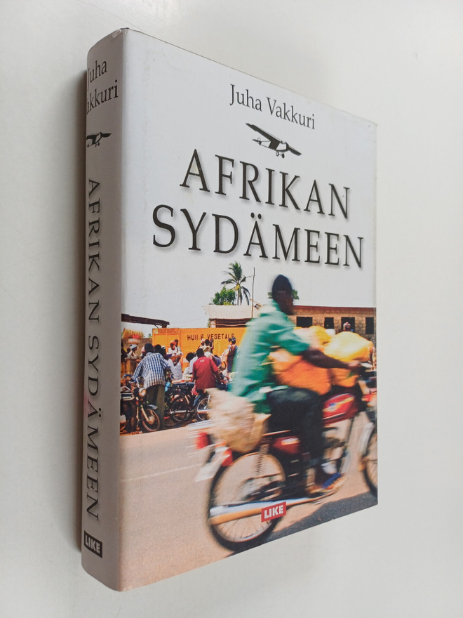 Juha Vakkuri : Afrikan sydämeen