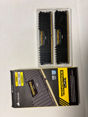DDR4 16GB 3600MHz Corsair Vengeance LPX