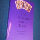Lyle: THE ILLUSTRATED BOOK OF TAROT (2005) Sis.postikulut - pikkukuva 1