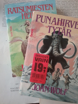 Joan Wolf - Punahirven tytär, Ratsumiesten heimo, Punapeuran