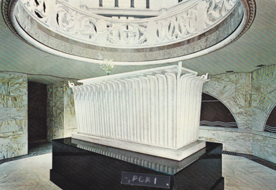 KIRKKOKORTTI - PORI - JUSELIUKSEN MAUSOLEUMI - SISÄKUVA - 1